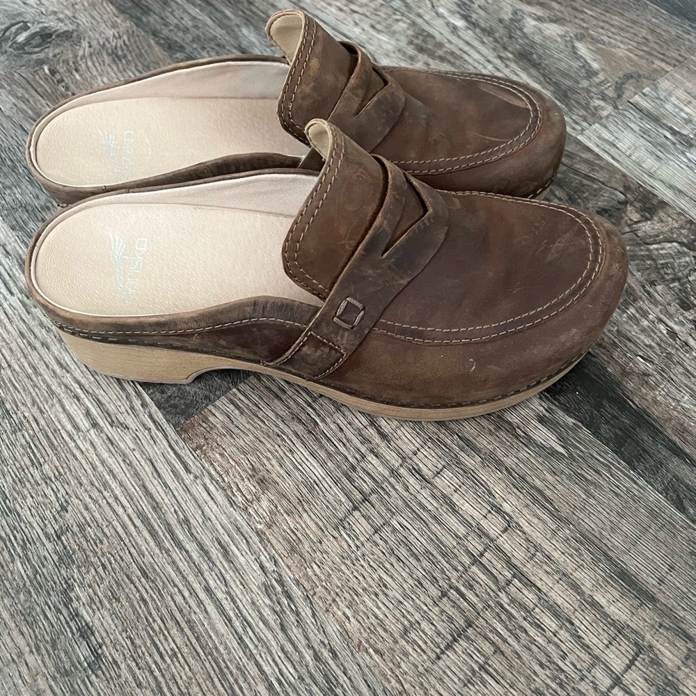 Brown Leather Women's Clogs